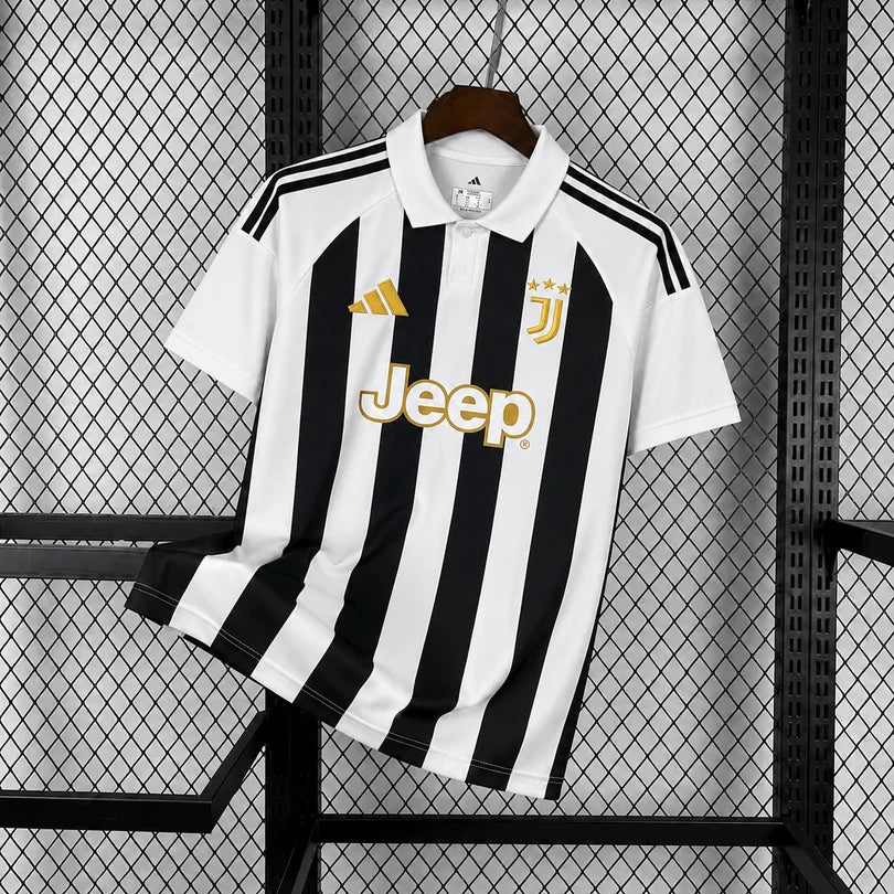 Dostawca - Koszulka Juventusu Turyn Home 26/27